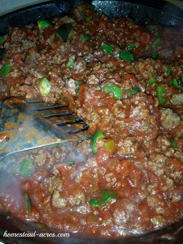 Cooked ground beef with salsa | www.homestead-acres.com