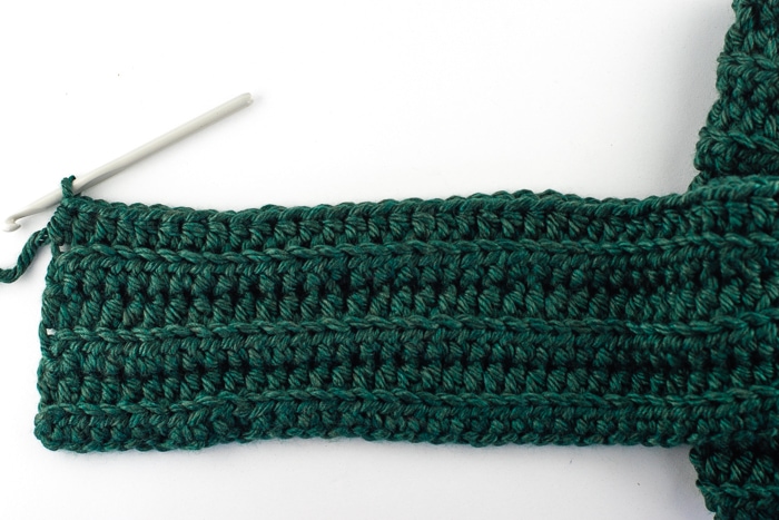 Finished chunky infinity scarf ready to be seamed together.
