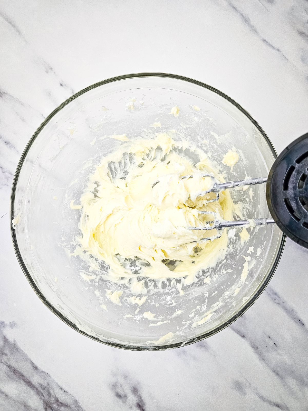 Powdered sugar mixed into the filling.