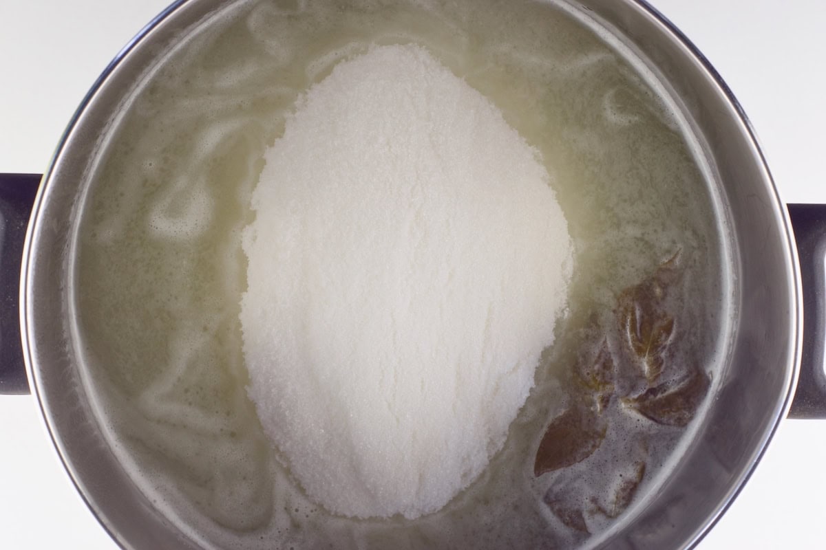 Sugar was added to the boiling cucumber juice.