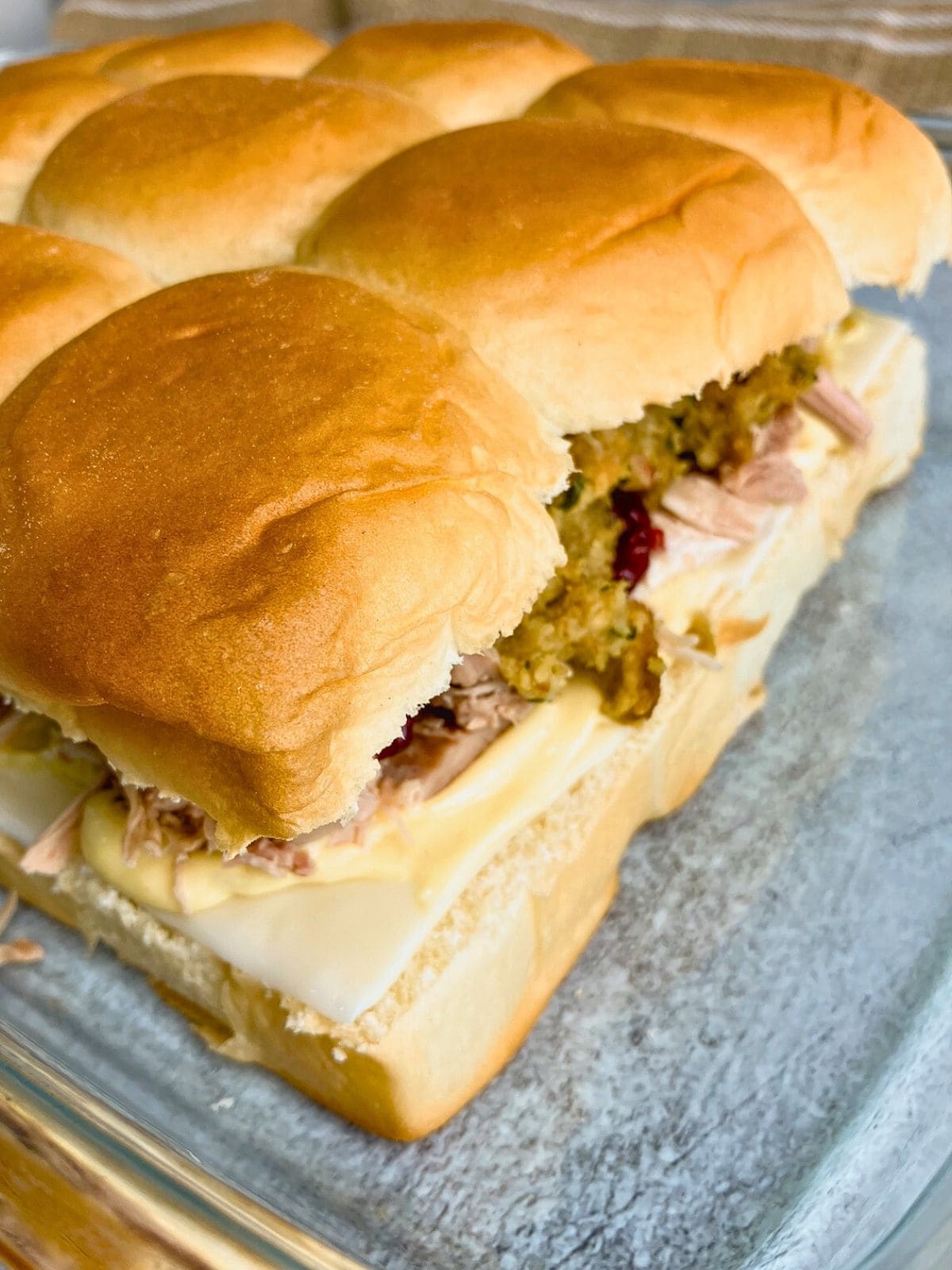 The top layer of rolls was added to the sliders.
