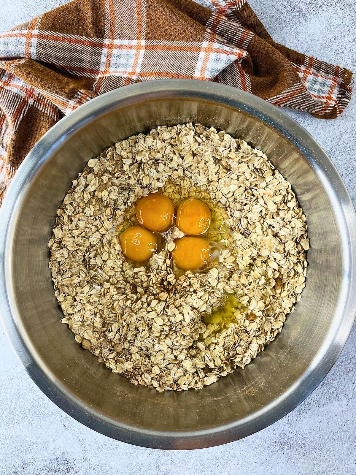 The wet ingredients were added to the bowl.