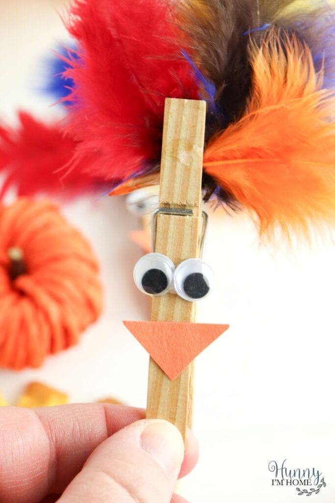 Turkey craft made from a clothespin.
